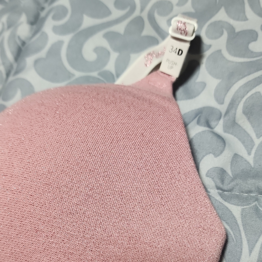 Victoria's Secret Light Pink (Rose) Push Up Bra, Size 34D. - Picture 2 of 7